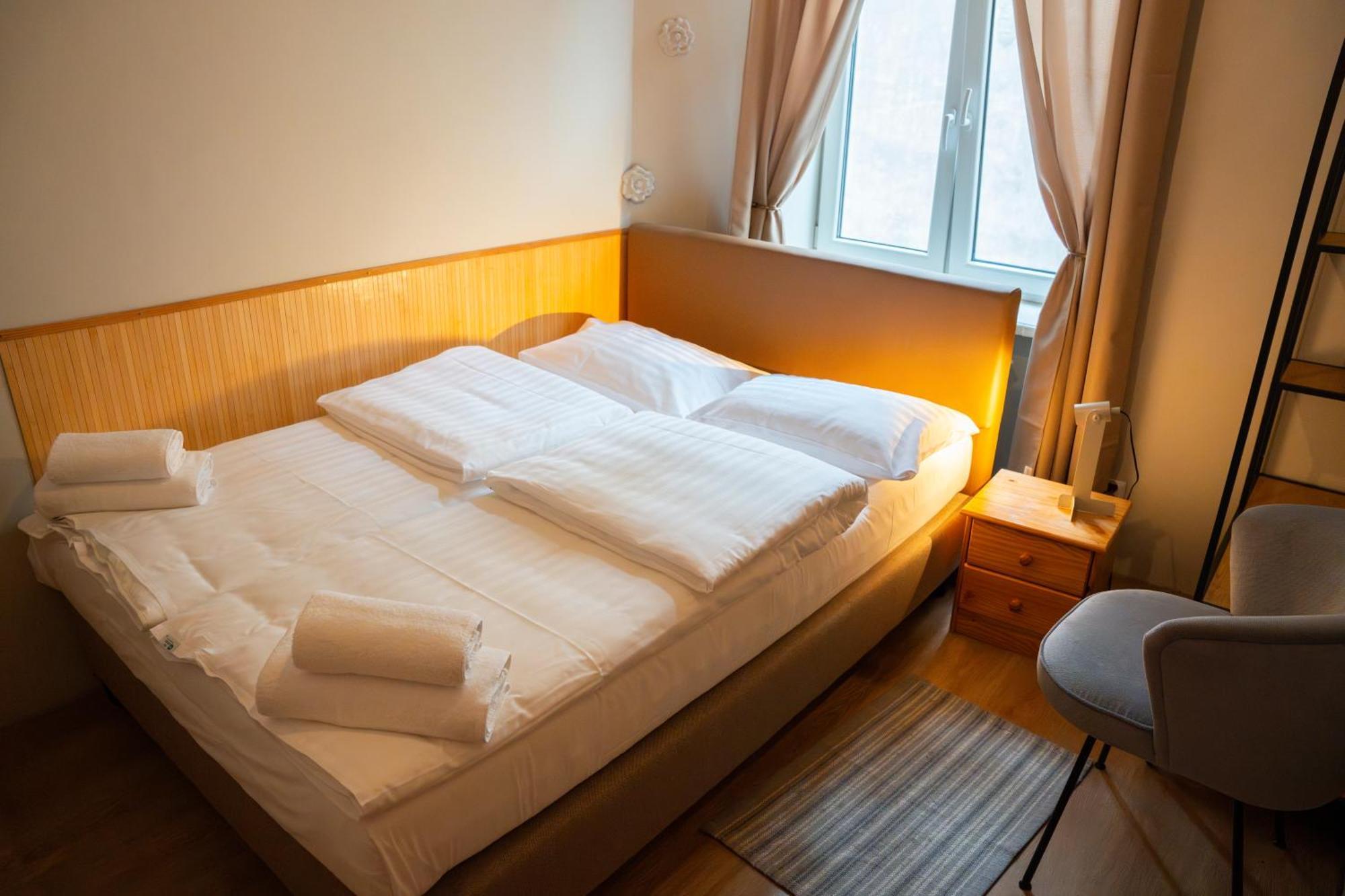 Hotelik Relax H360 Łódź Esterno foto