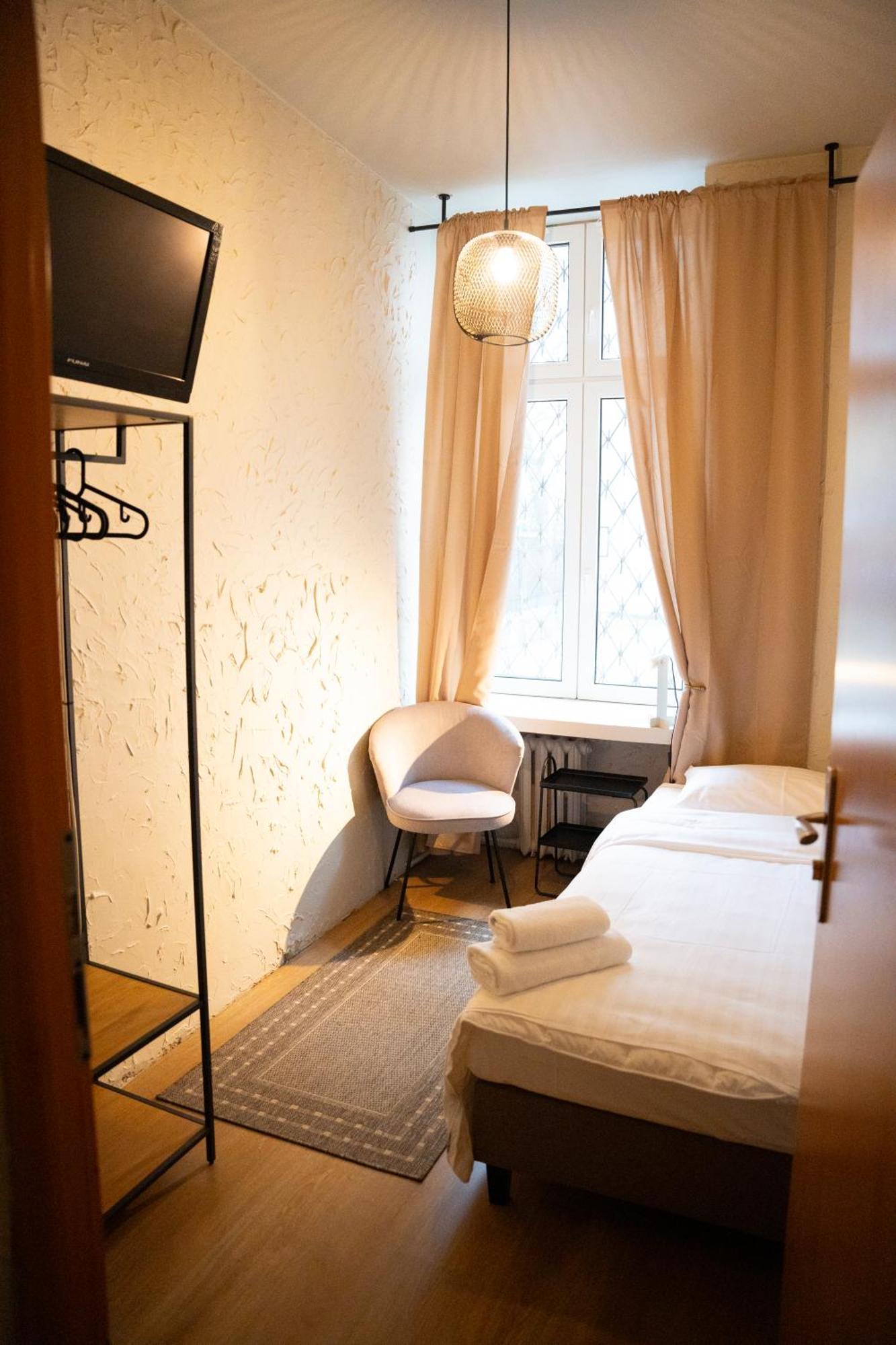 Hotelik Relax H360 Łódź Esterno foto
